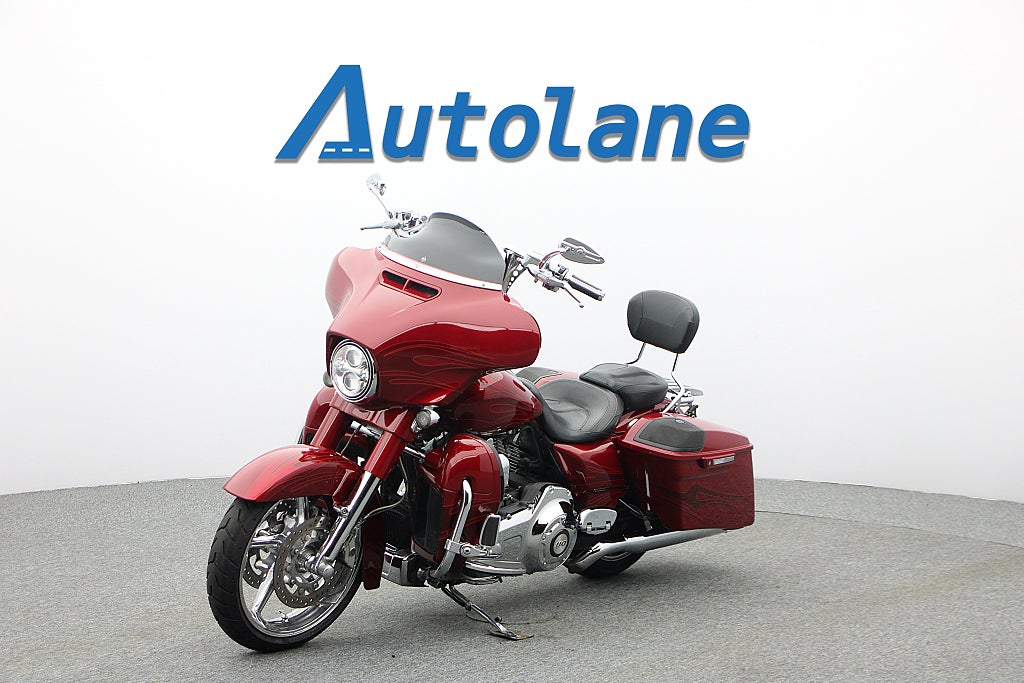 Harley-Davidson Street Glide CVO* Sommarkampanj 4,99%
