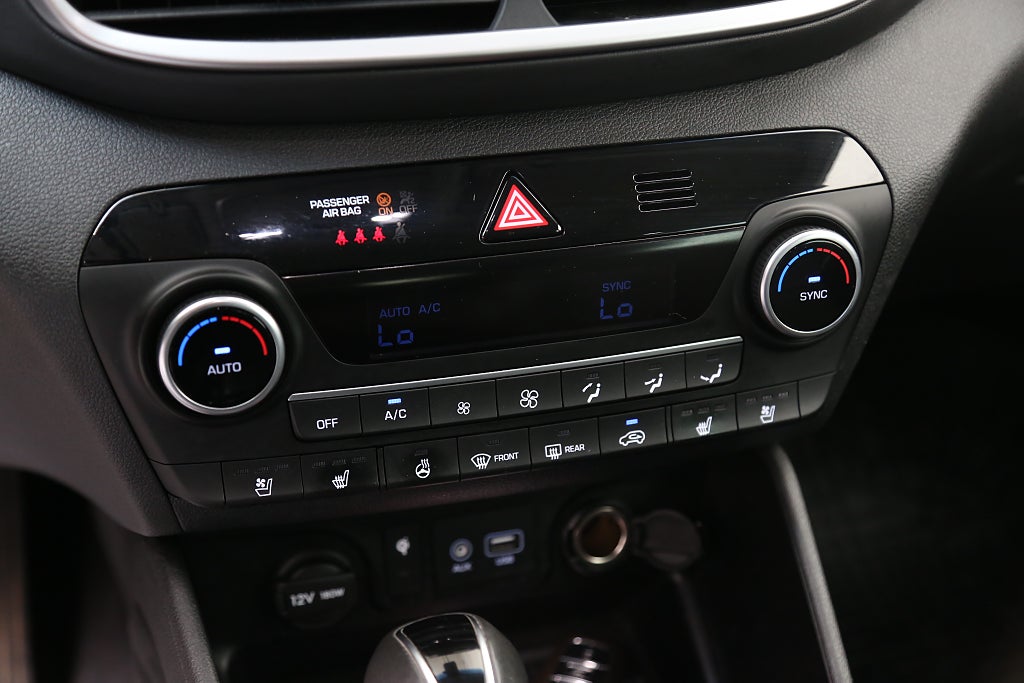 Hyundai Tucson 1,6 T-GDI 177hk Premium AWD Pano Skinn 360°-kamera Drag 2019