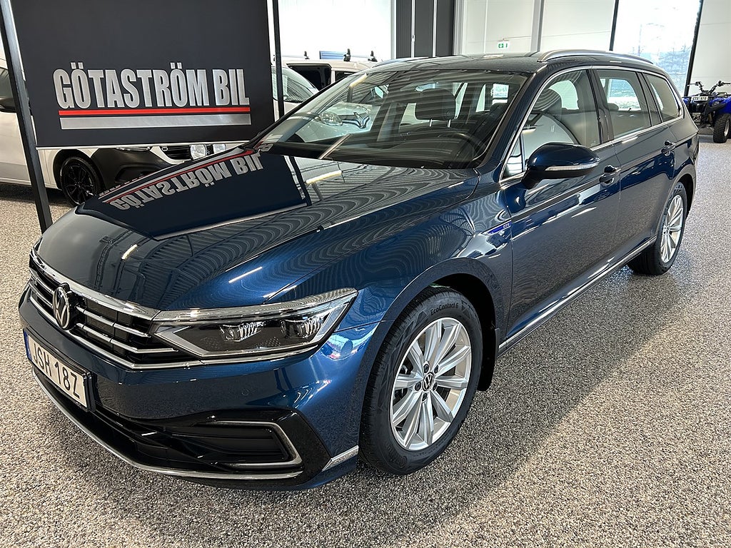Volkswagen Passat GTE/Drag-pkt,Värmare,IQ-Light