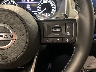 SUV Nissan Qashqai 13 av 21