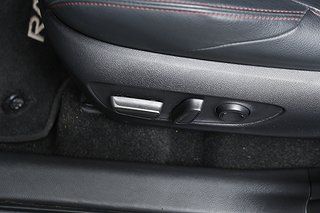 SUV Toyota RAV4 16 av 26