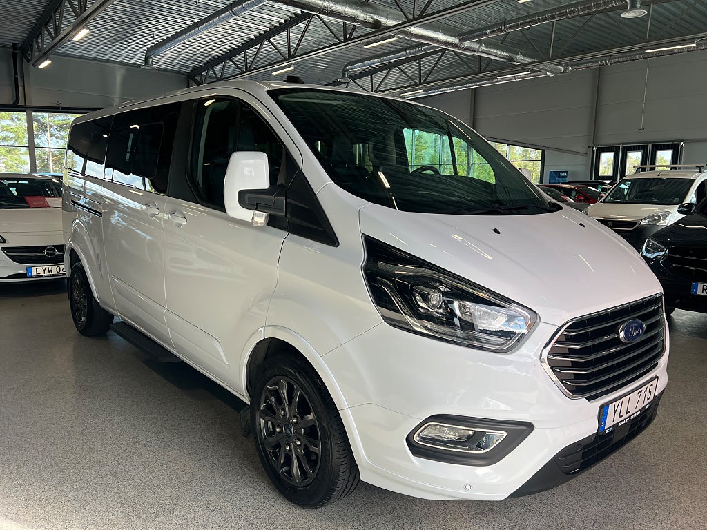 Ford Tourneo Custom 320 2.0 EcoBlue SelectShift D-Värmare B-Kamera