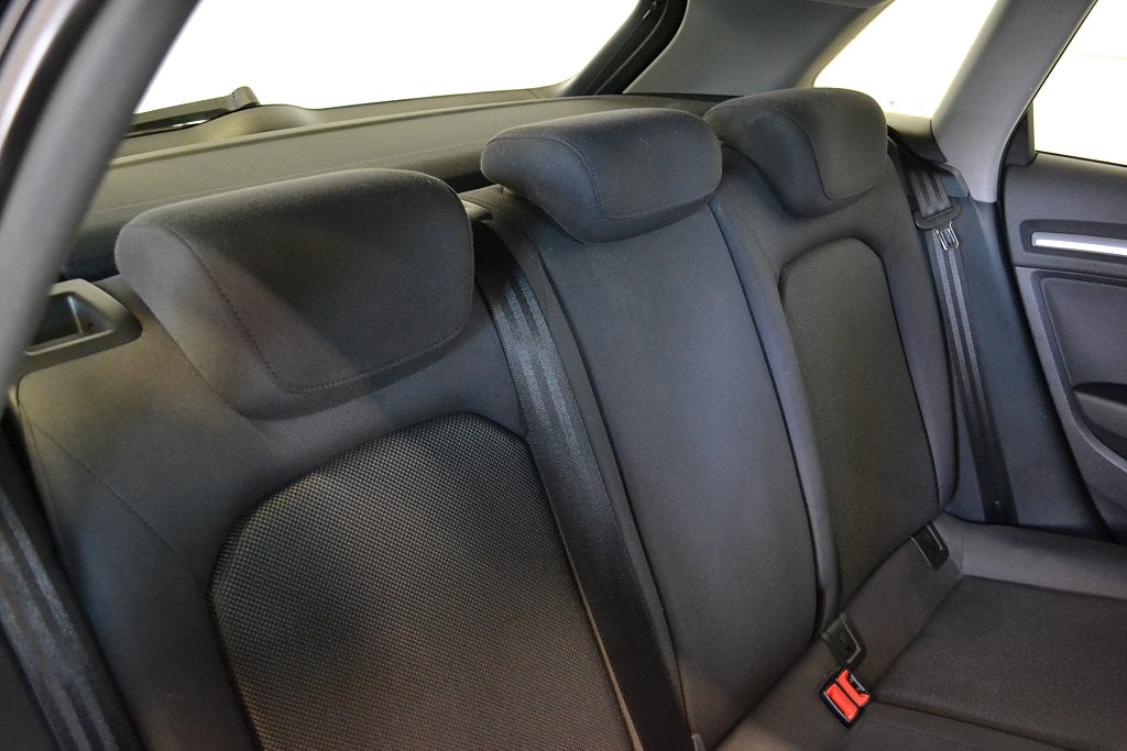 Audi A3 Sportback 1.5 TFSI COD 150hk Proline | PDC | 2018
