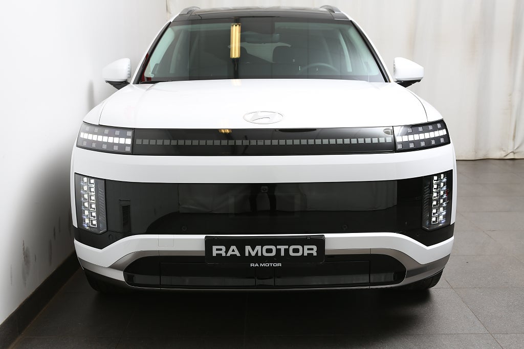 Hyundai IONIQ 9 6-sits AWD 110kWh Performance Calligraphy - fd. demobil 2025