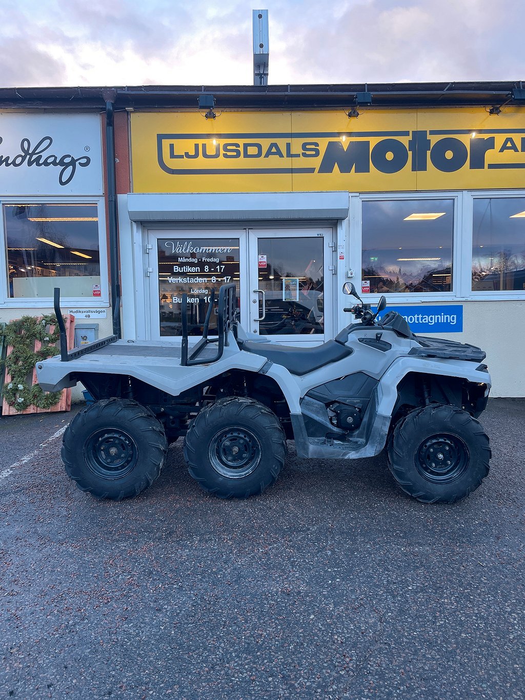 Can-Am outlander 6x6 650 cc