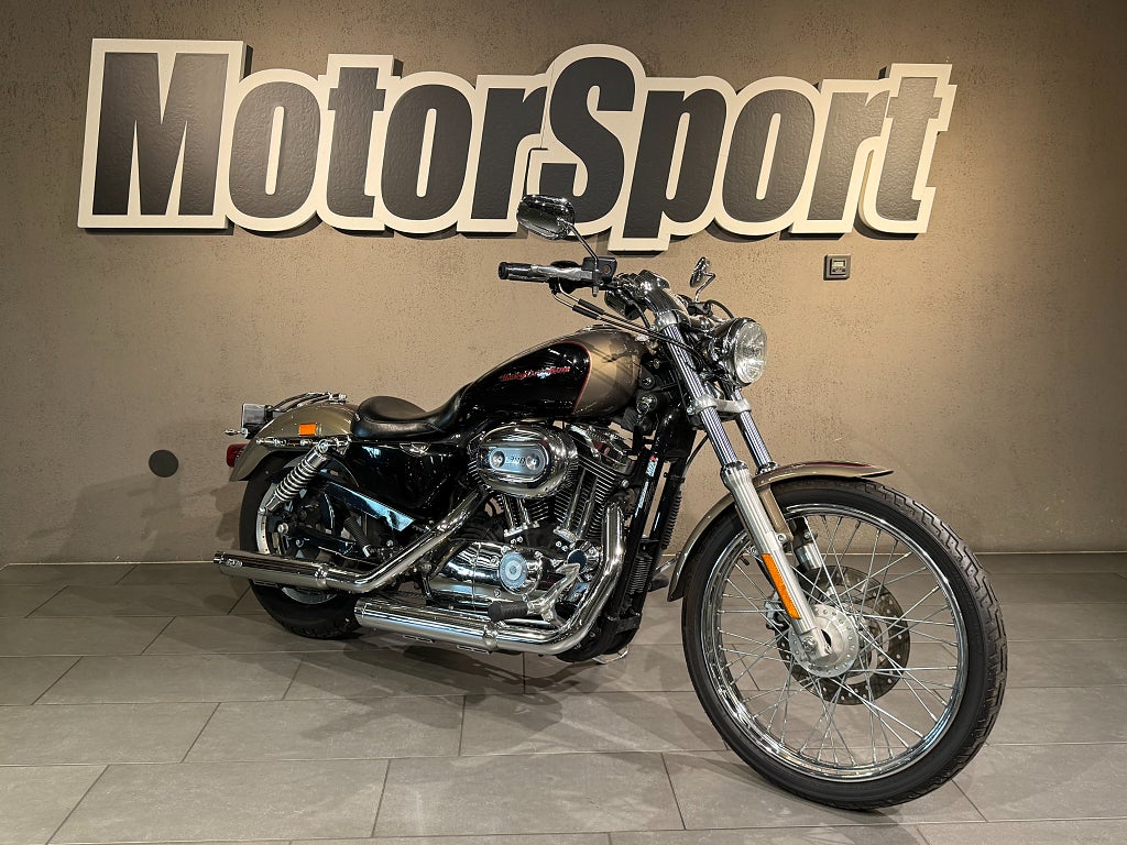 Harley-Davidson SPORTSTER 1200 Custom