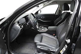 Kombi BMW 330e 8 av 24