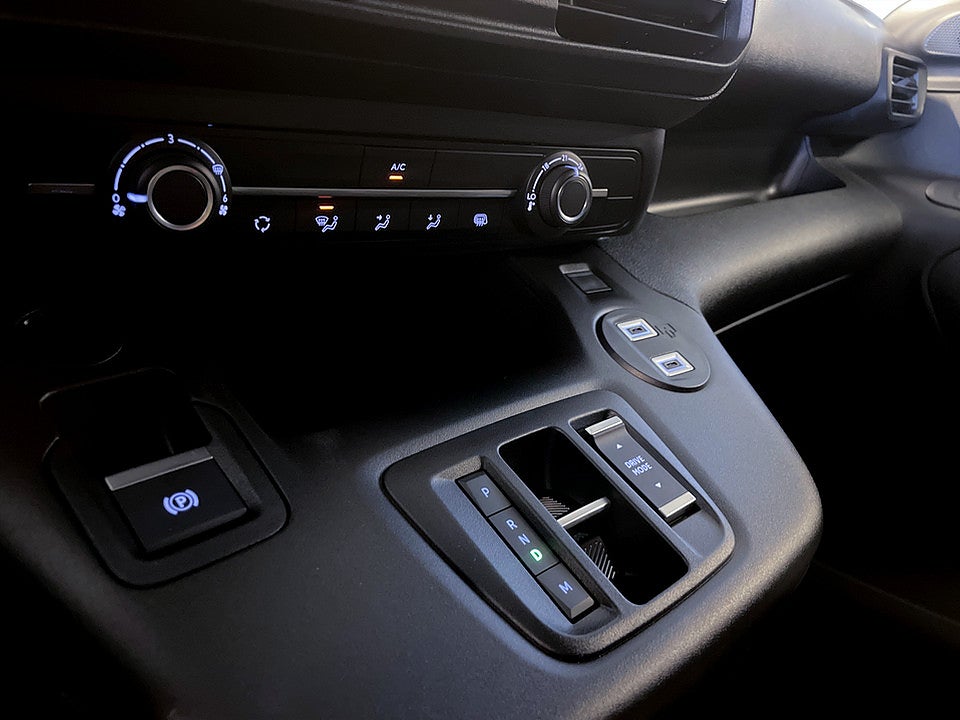 Bild på Peugeot Partner BlueHDi 100hk L1