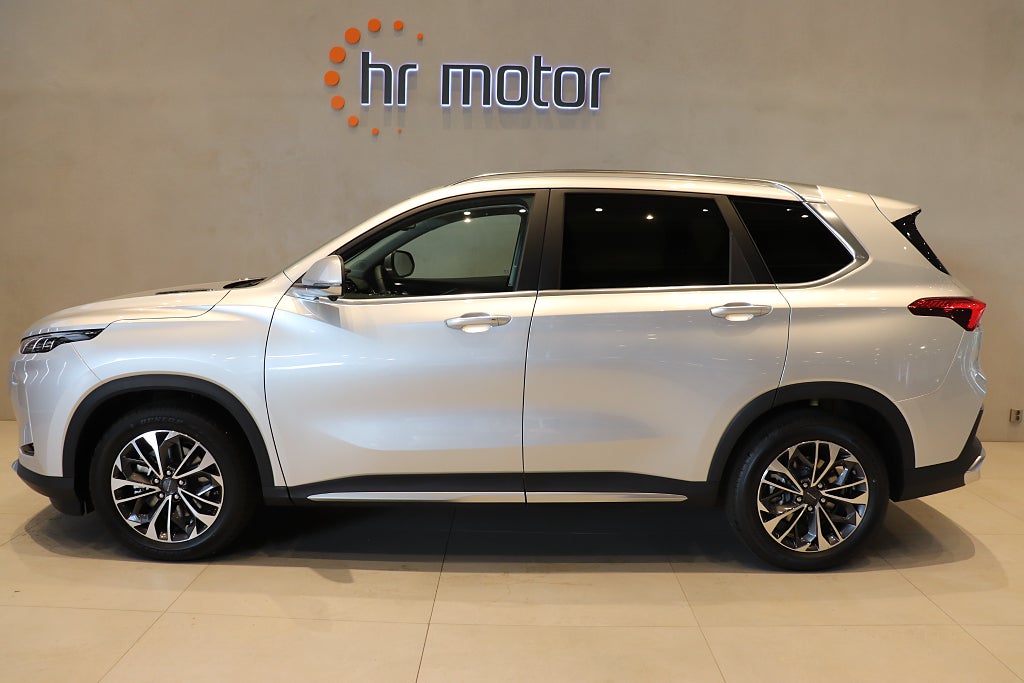 Maxus Euniq6 SUV 70kWh/Räckvidd 452km/panorama/2års Garanti