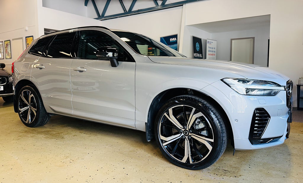 Volvo XC60 T6 Plug-In Hybrid AWD  Plus Dark Edition Euro 6
