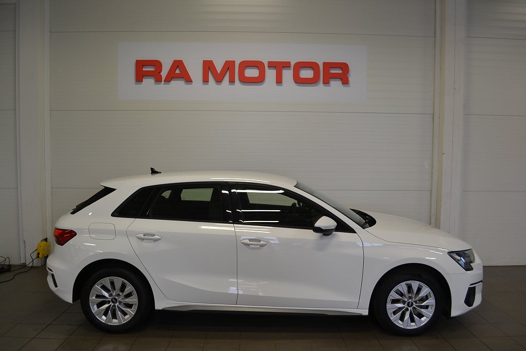 Audi A3 Sportback 40 TFSI e 204hk | Navi | 2023