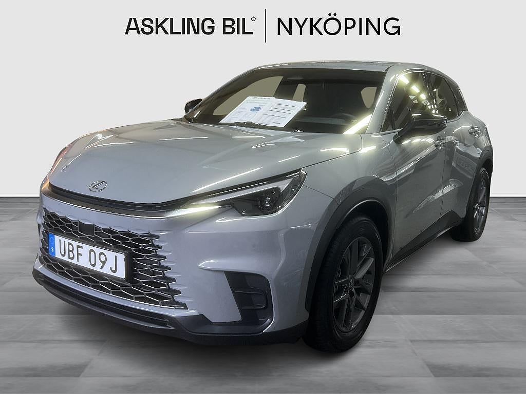 Lexus LBX 1,5 Hybrid (Vinterhjul ingår)