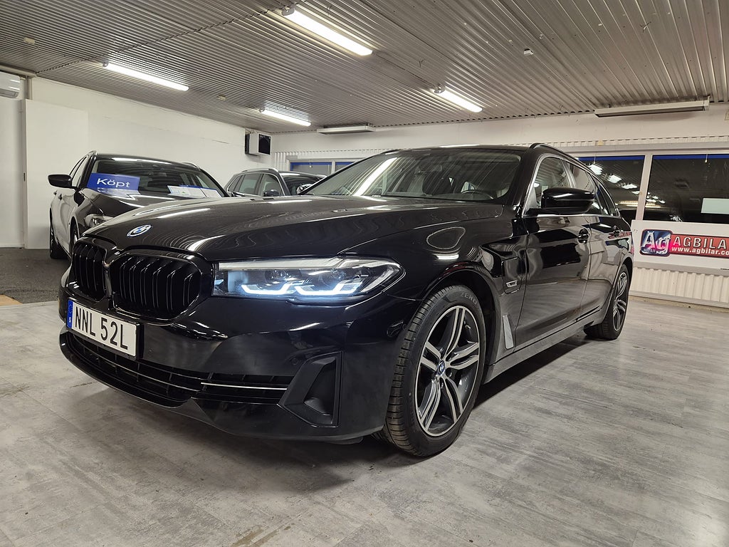 BMW 530e xDrive Panorama Drag Skinn Kamera 