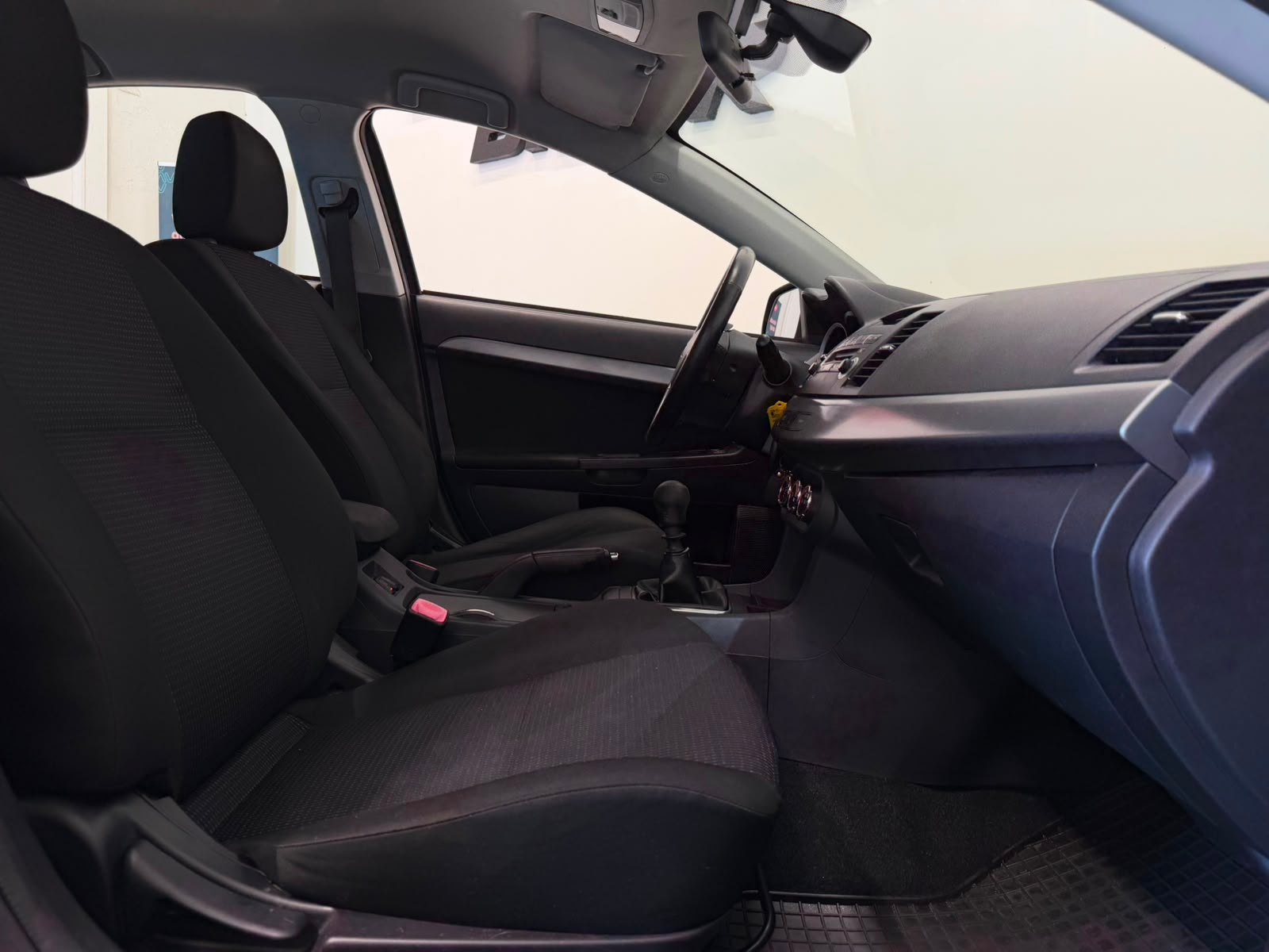 Mitsubishi Lancer 2011, bild 6/43