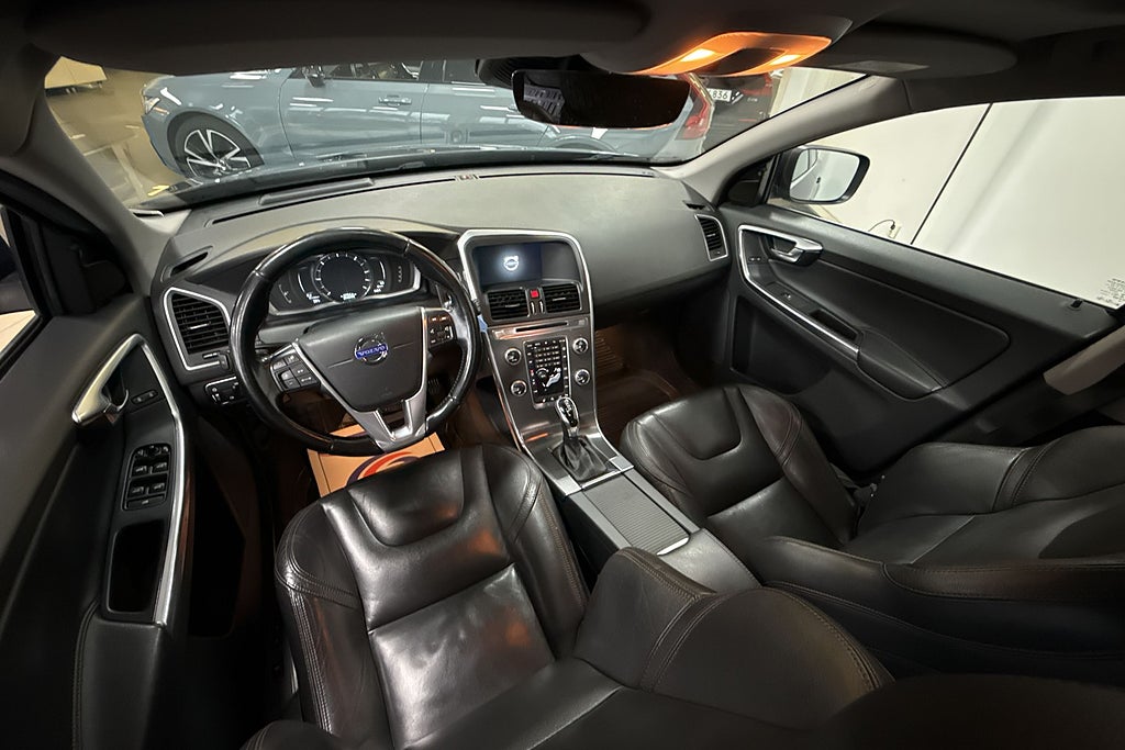 Volvo XC60 2015 - miniatyr 8
