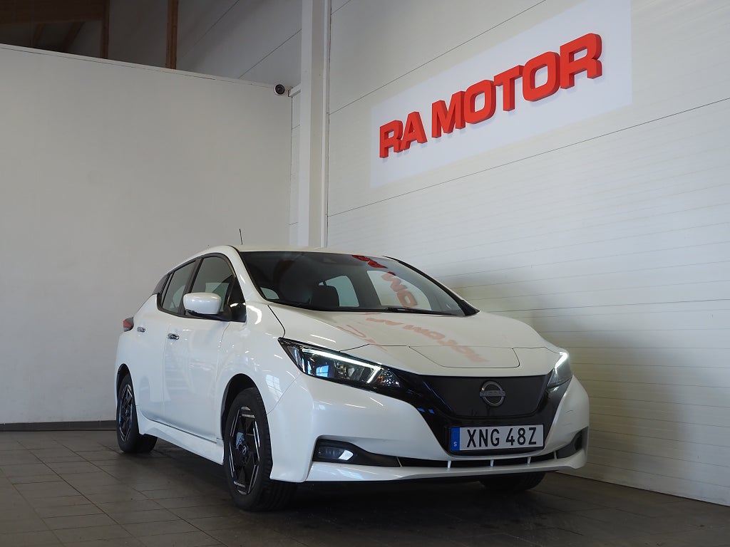 Nissan Leaf 40 kWh 150hk Acenta |Backkamera| Rattvärme | 2022