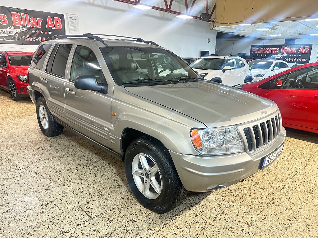 Jeep Grand Cherokee 4.7 V8  2WD Automat  Ny Servad 