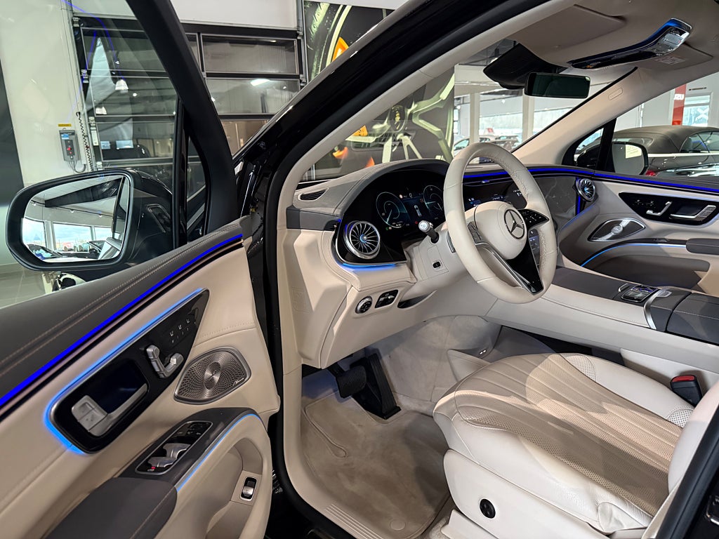 Mercedes-Benz EQS SUV 500 4MATIC AMG Superscreen Premium Plus - bild 26