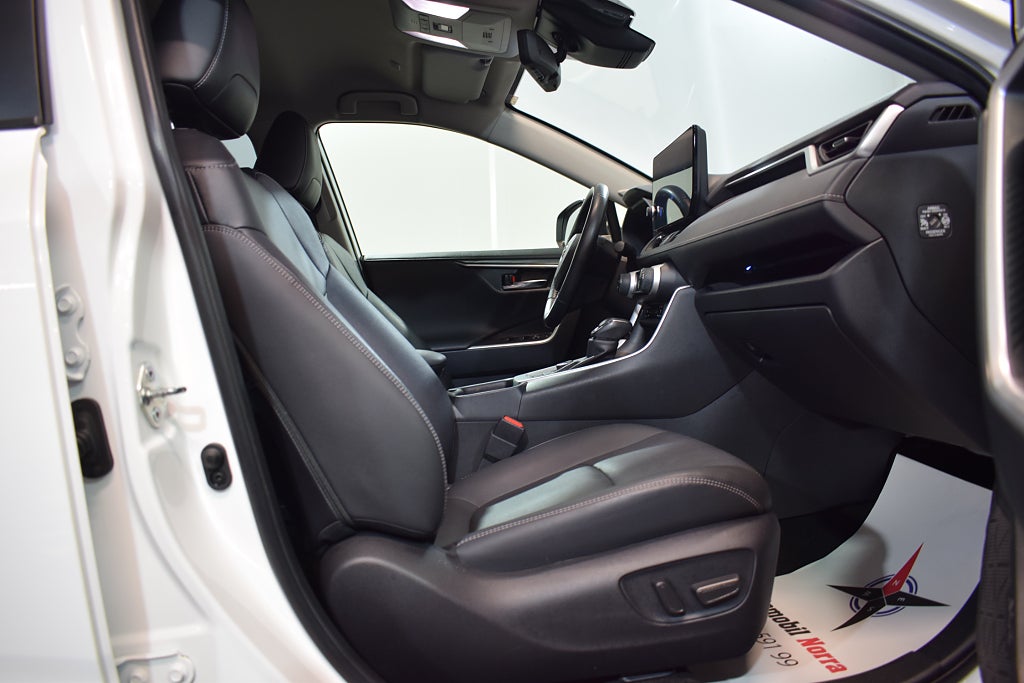 Toyota RAV4 2023 - miniatyr 13
