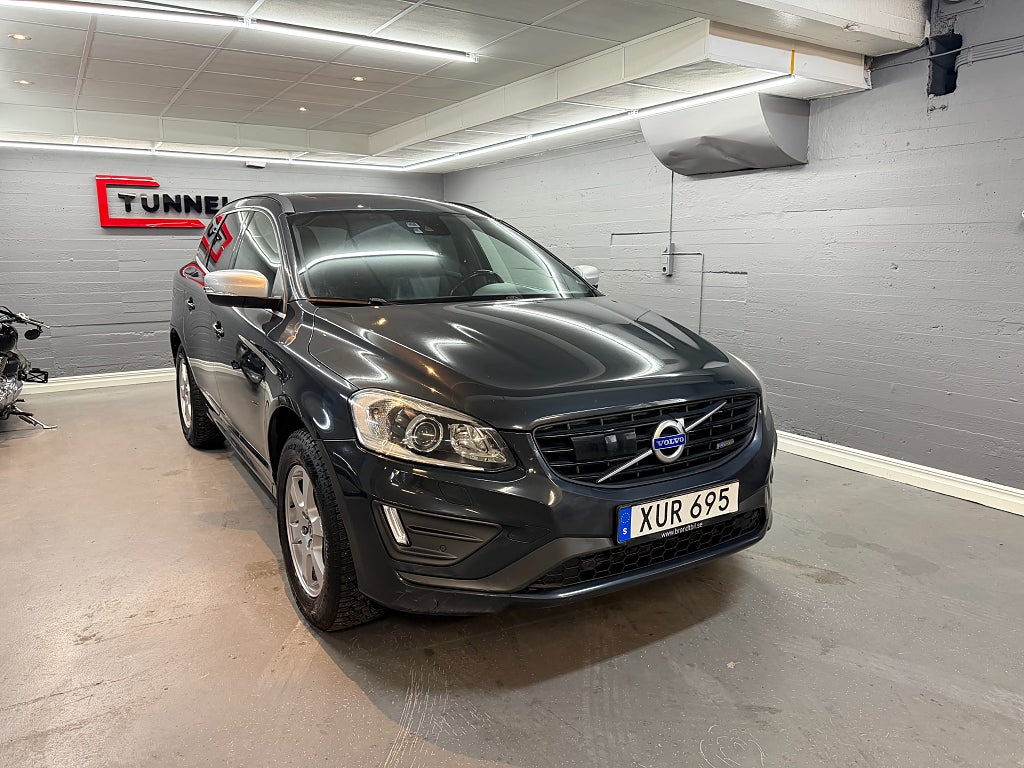 Volvo XC60 D3  R-Design Business Edition Panorama Nyservad Värmare