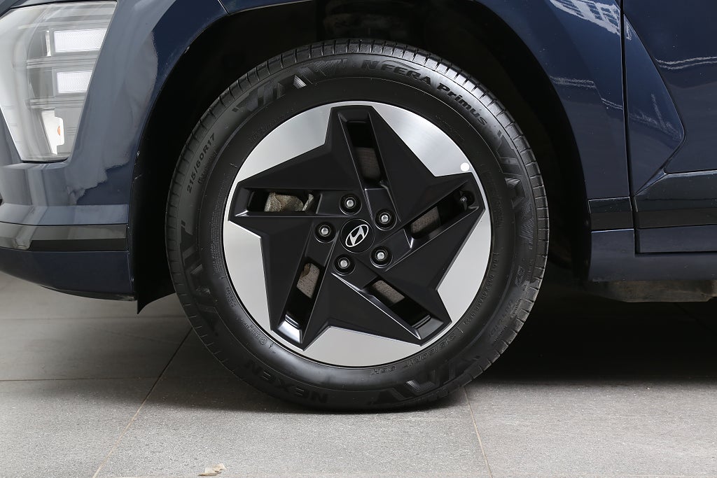 Hyundai Kona Electric Standard Range Essential 2024
