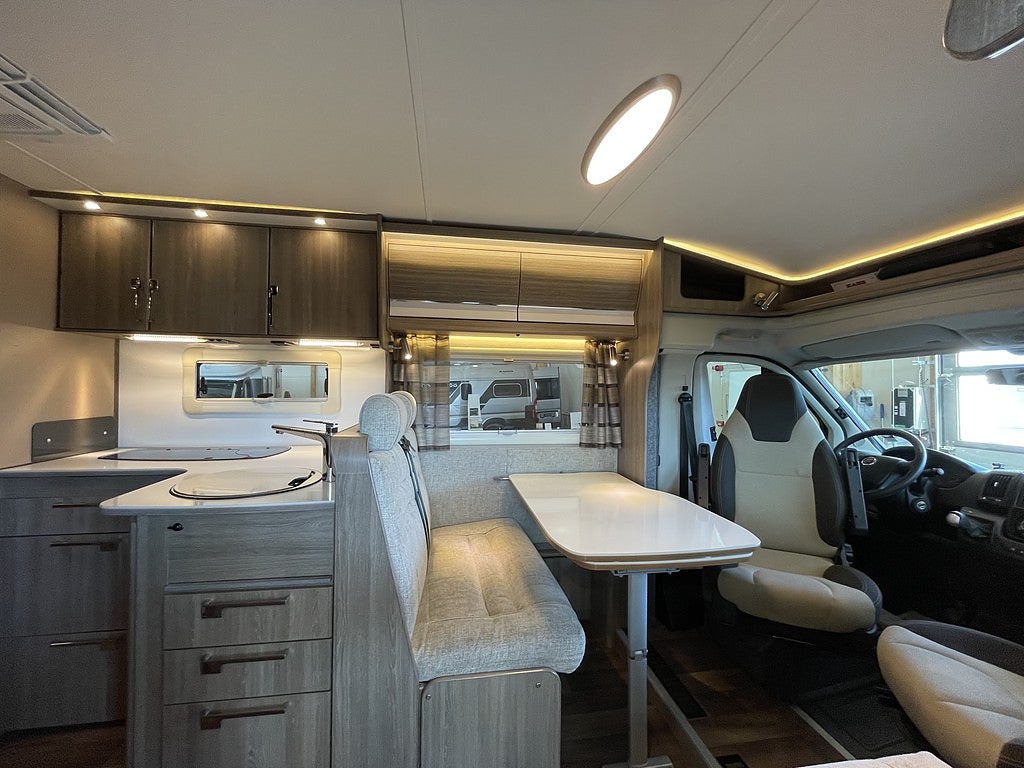 Kabe Classic 740 LXL /ALDE / AC-bodel / Solcell / Automat / - Kabe