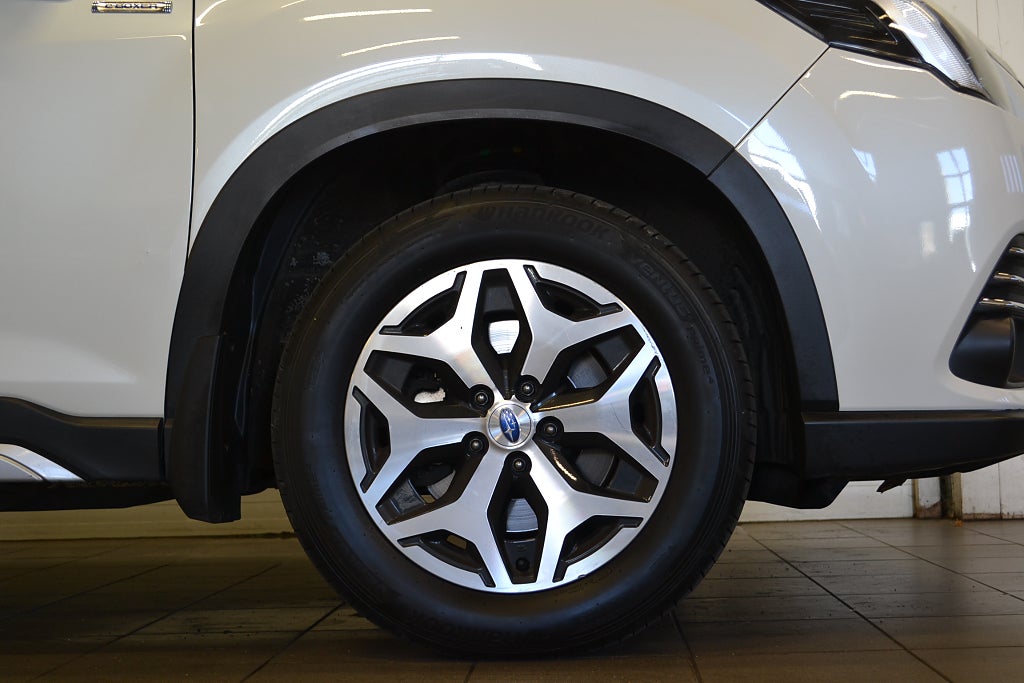 Subaru Forester 2,0i e-Boxer XFuel Active AWD Aut Extraljus Motor-v