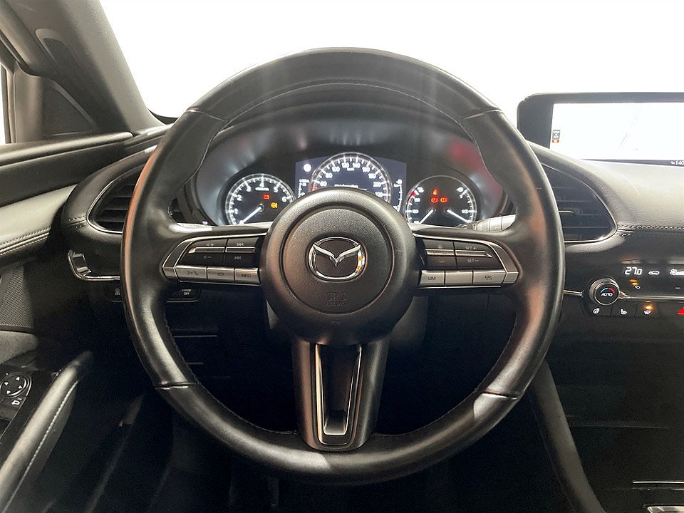 Bild på Mazda 3 Hatchback Sky 2.0 150hk Aut - B-KAMERA, CARPLAY