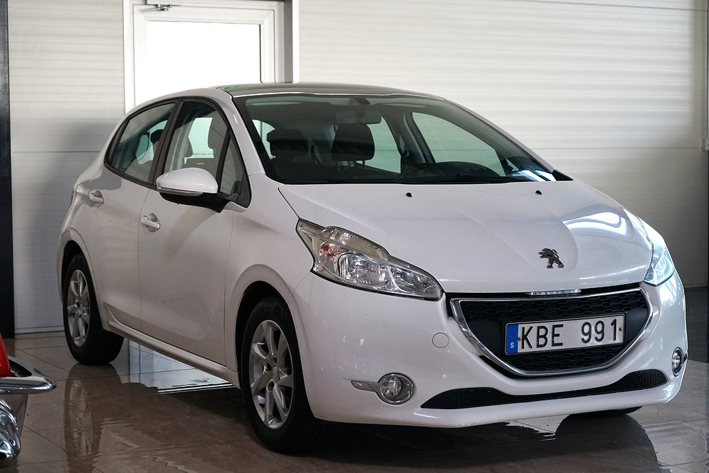 Peugeot 208 5-dörrar 1.2 VTi Panorama Navi 