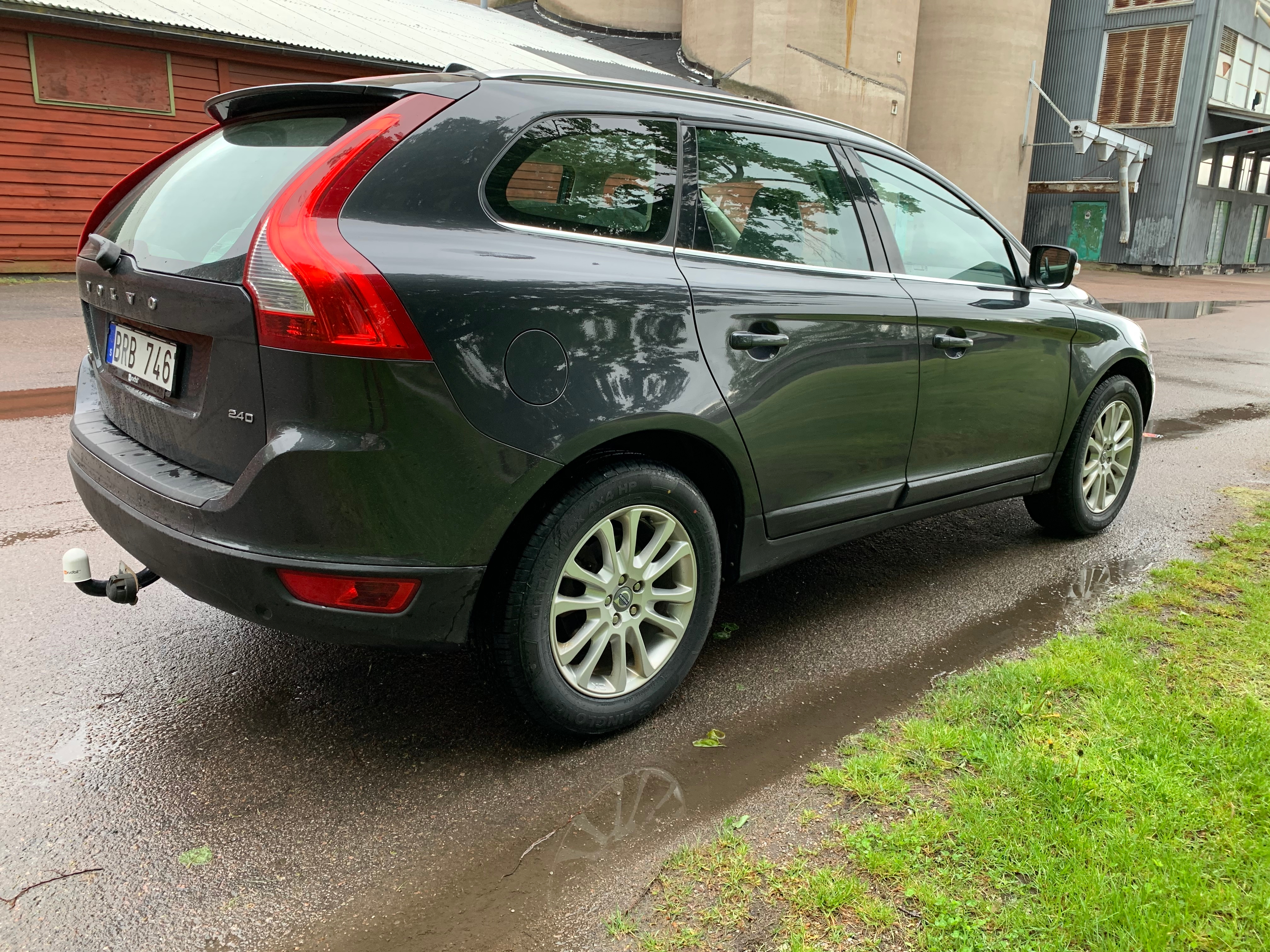 Volvo XC60 2.4D Geartronic Summum 175hk 2010, bild 2/36