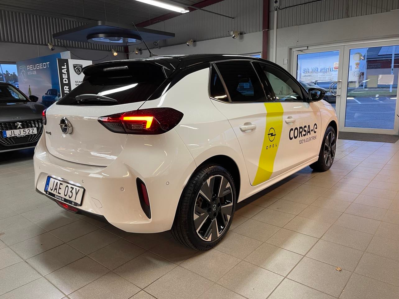Opel Corsa-e ULTIMATE DEMO 2022, photo 2/46