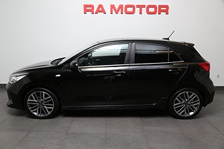 Halvkombi Kia Rio 3 av 25
