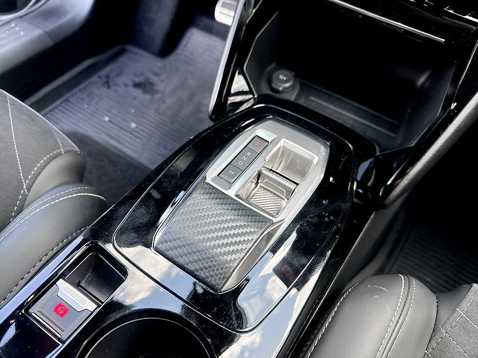 Bild på Peugeot 2008 GT Hybrid 145hk Aut B-KAMERA CARPLAY