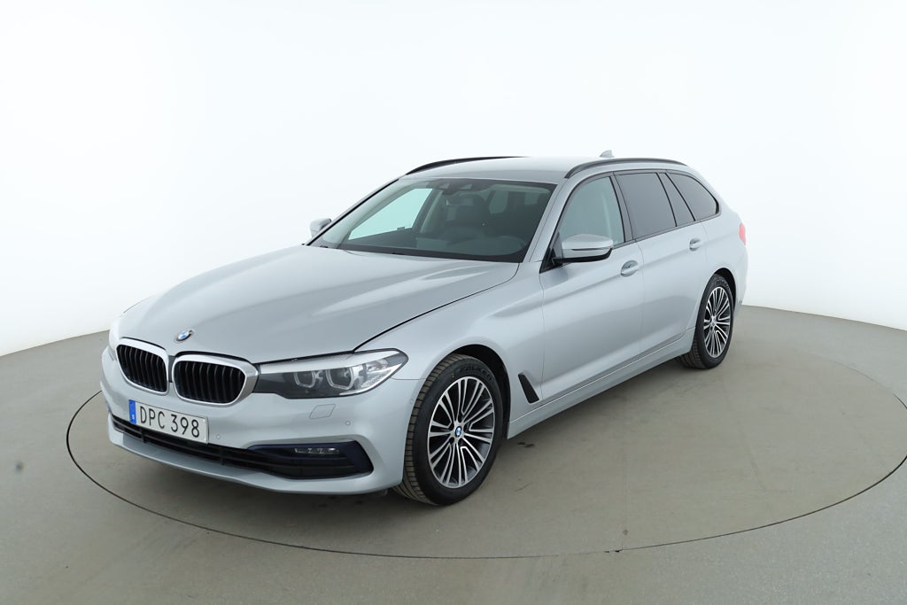 BMW 520d Sport Line / Värmare, Dragkrok, GPS