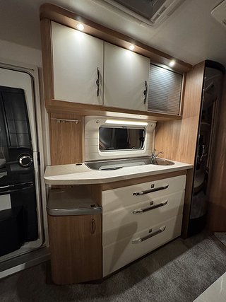 Husvagn, 1-axl Hobby 545 KMF DE LUXE 7 av 18