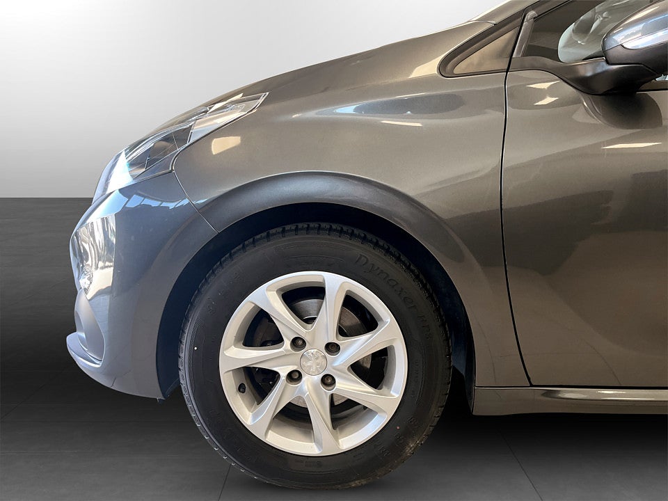 Bild på Peugeot 208 Active 1.2 PT 82hk LÅG SKATT!