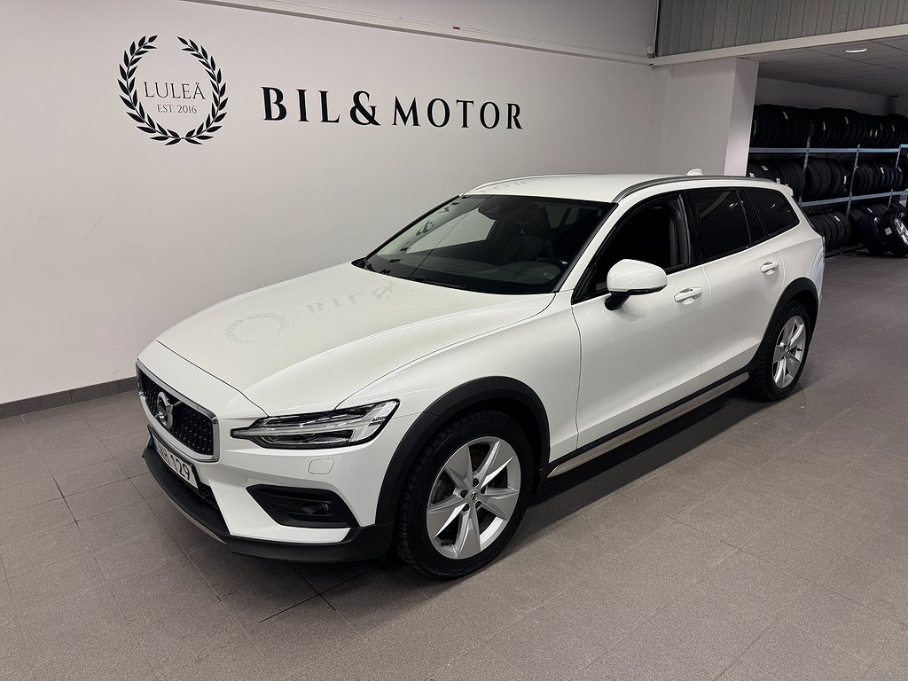 Volvo V60 Cross Country D4 AWD Kamera | SoV | Skinn | 5.95%