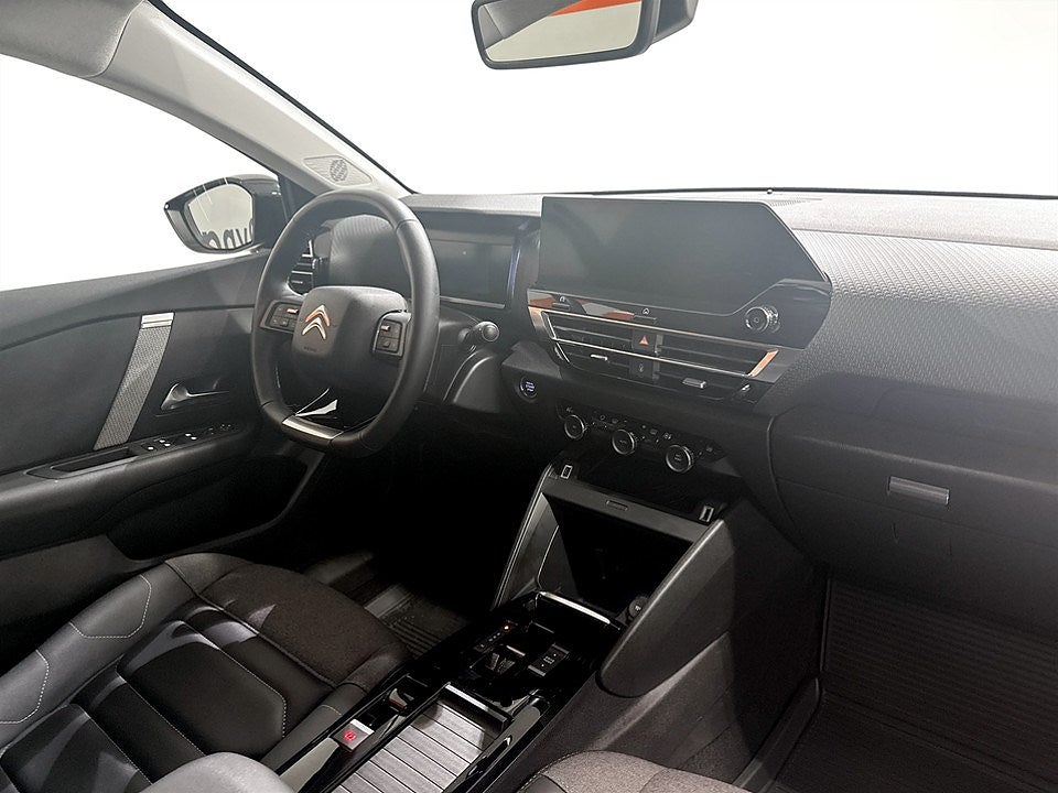 Bild på Citroën C4 Shine 1.2 PT 130hk Aut - 360-KAMERA, CARPLAY