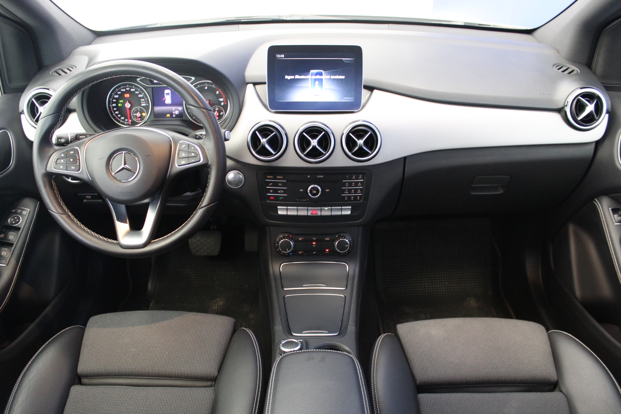 Mercedes-Benz B-Class B 200 d 7G-DCT 2018, bild 7/26