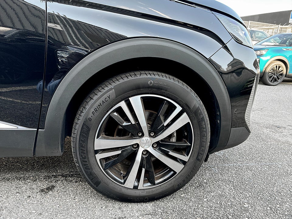 Bild på Peugeot 5008 GT 1.2 PT 130hk Aut 7-SITS B-KAMERA CARPLAY