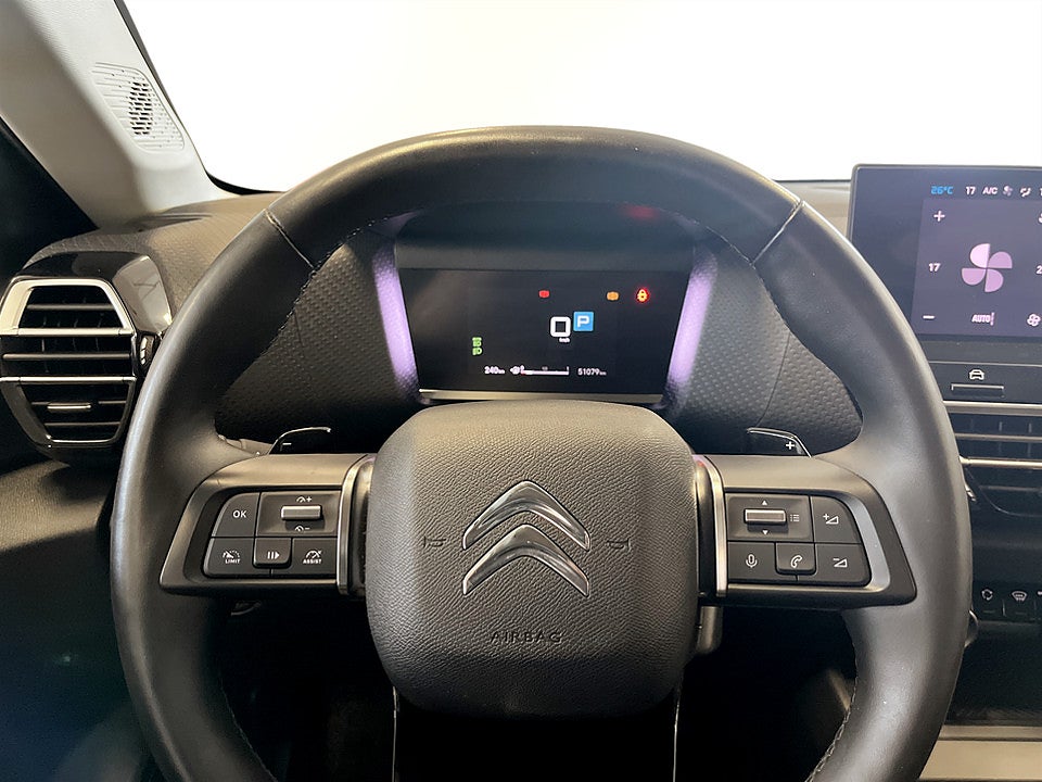 Bild på Citroën C4 Shine PT 130hk Aut B-KAMERA NAVI RATTVÄRME