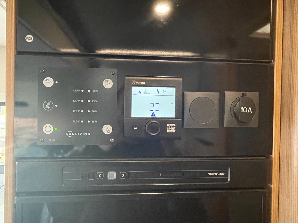 Sun Living S 75 SL / B-körkort / Taksäng / 5 bältad / 4779kr/mån / - Sun Living