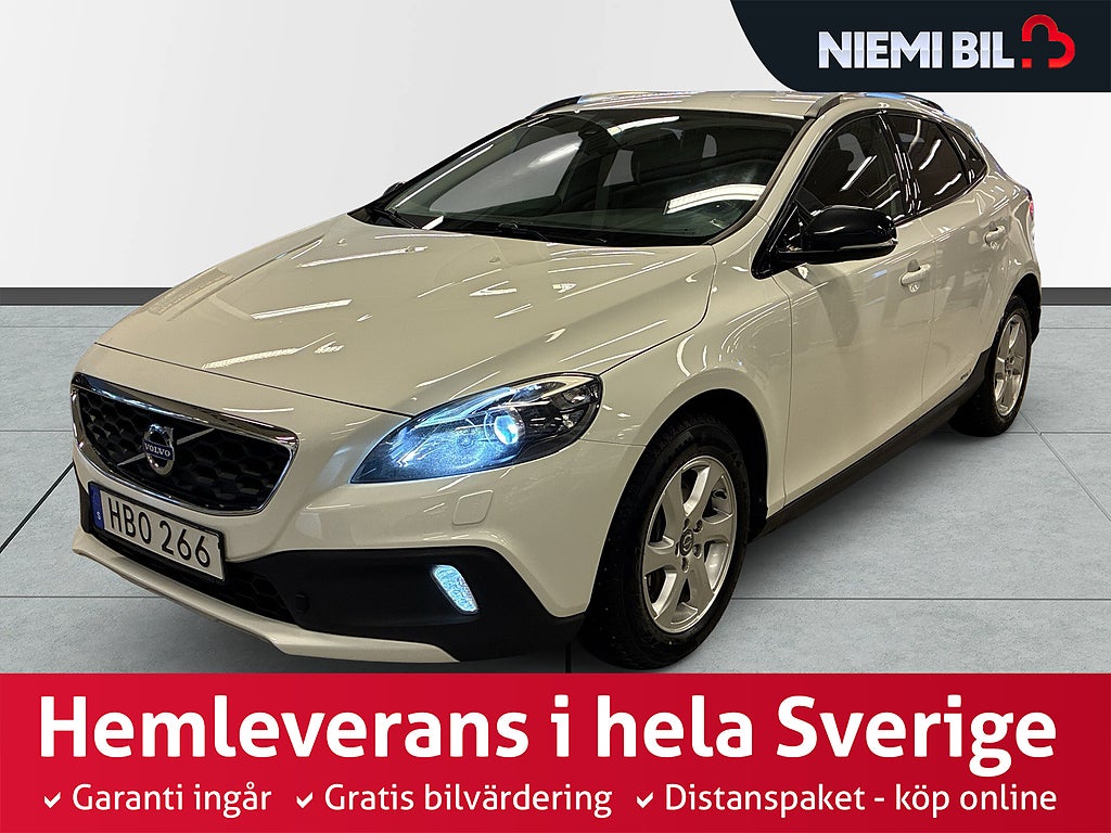 Volvo V40 Cross Country T3 Momentum Sov-däck/Mok-värm/Drag/Navi/P-sens
