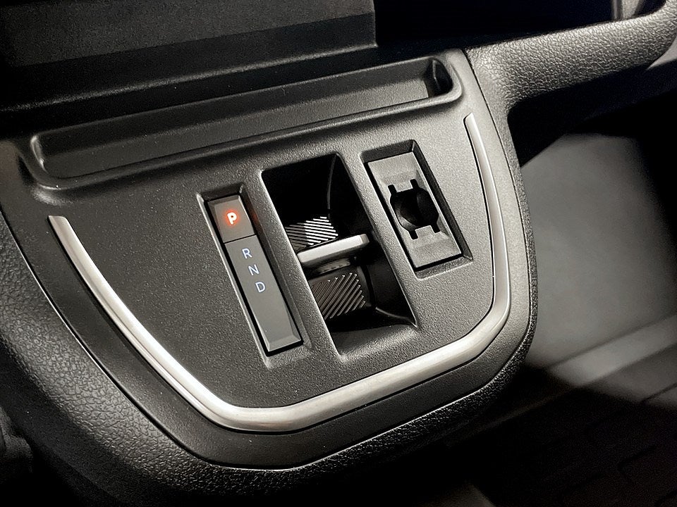 Bild på Peugeot Traveller Active+ BlueHDi 180hk Aut L3 - DEMO