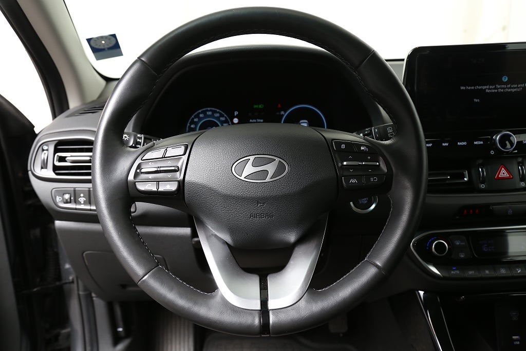 Hyundai i30 1,0 T-GDi MHEV Essential Kombi Aut Navi Kamera