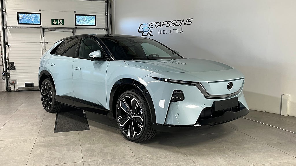 Mazda CX-6e Takumi 78 kWh | Vinterhjul + 3st Gratis Service