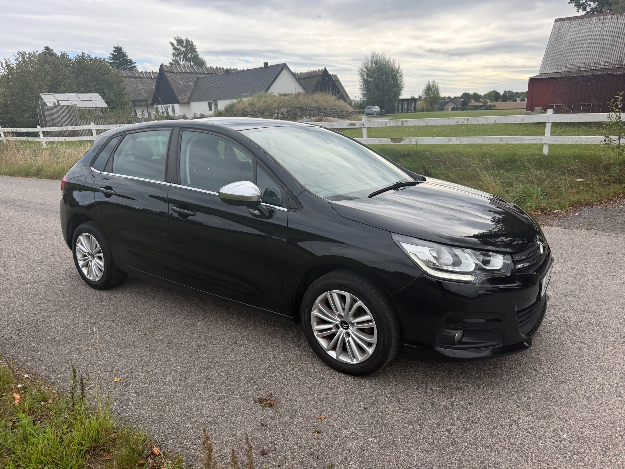 Citroen C4 1.6 BlueHDi EAT automat 2016, kuva 2/10