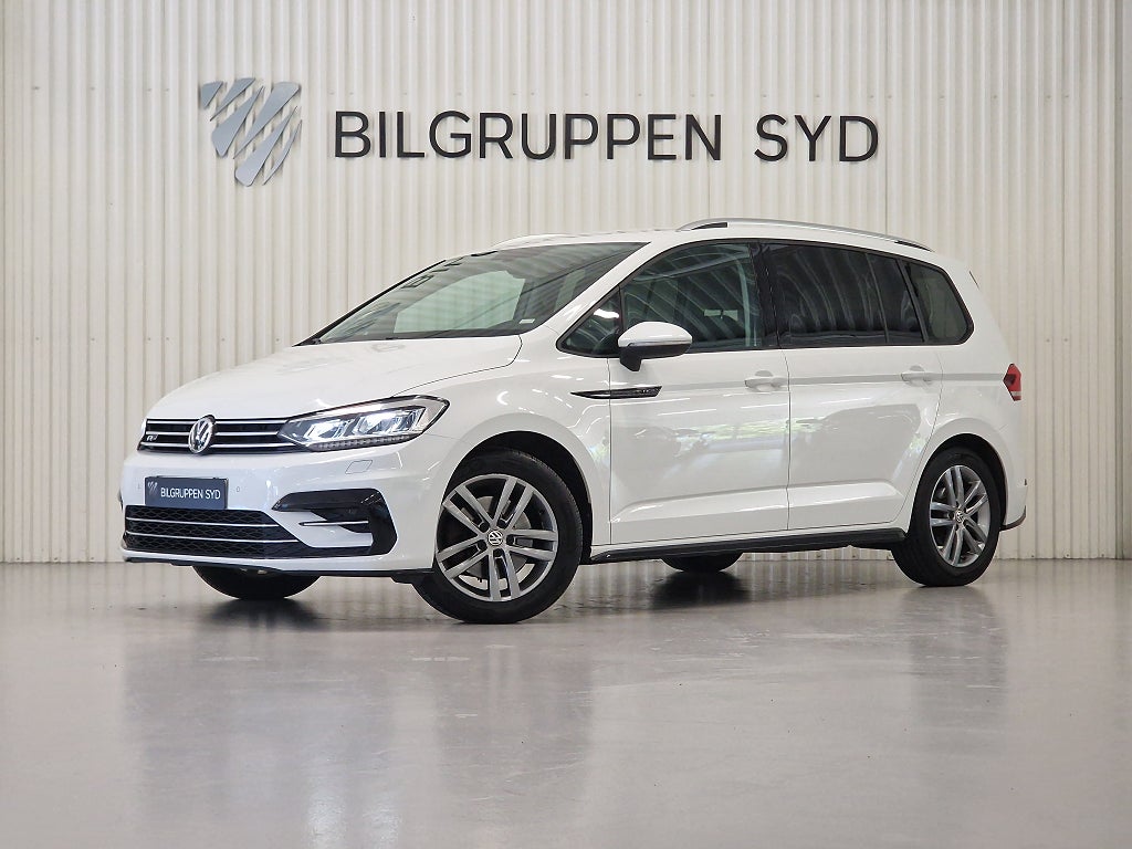 Volkswagen Touran 7-sits 1.4 TSI BMT|R-Line|Dragkrok|CarPlay|Kamera|