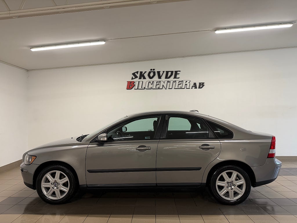 Volvo S40 2.4 Kinetic/Automat/Fullservad/Nyservad/Dragkrok