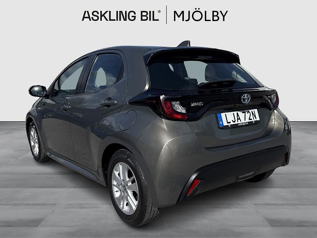 Toyota Yaris 2020 - miniatyr 3